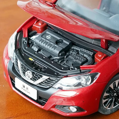 [OEM] 1:18 Nissan 2016 Tiida Red Model Car Die-Cast