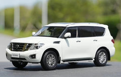 [OEM] 1:18 Nissan 2018 Patrol Y62 White Model Car Die-Cast