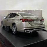 [OEM] 1:18 Nissan 2022 Altima Gold Model Car Die-Cast