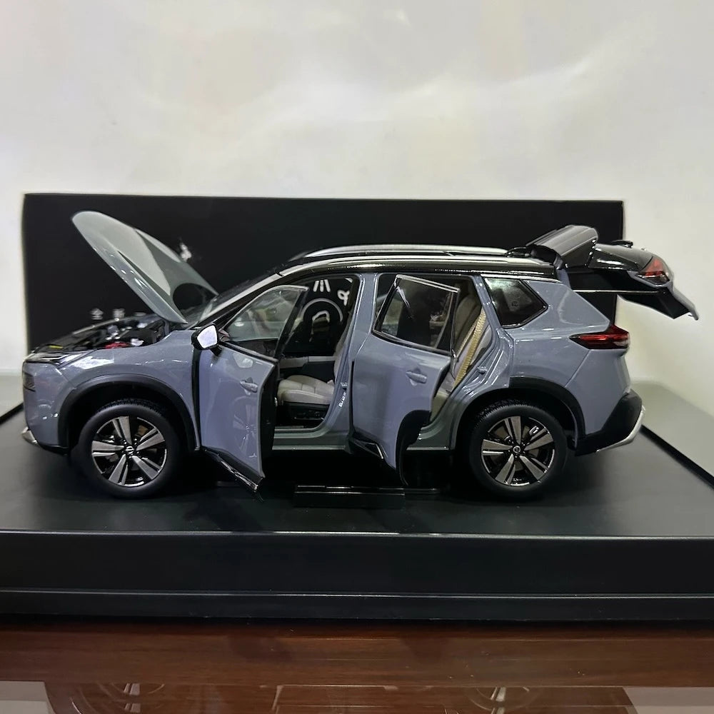 [OEM] 1:18 Nissan 2022 X-Trail グレー モデルカー Die-Cast