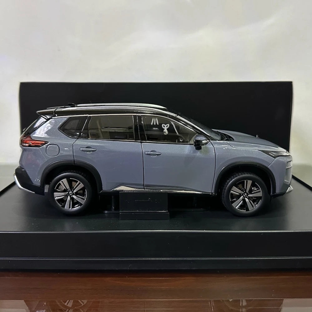 [OEM] 1:18 Nissan 2022 X-Trail グレー モデルカー Die-Cast