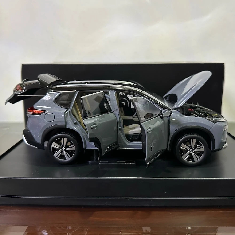 [OEM] 1:18 Nissan 2022 X-Trail グレー モデルカー Die-Cast
