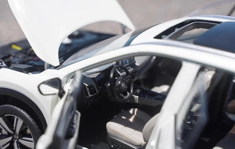 [OEM] 1:18 Nissan 2022 X-Trail White Model Car Die-Cast