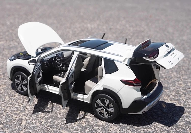 [OEM] 1:18 Nissan 2022 X-Trail blanc voiture miniature Die-Cast