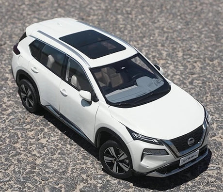 [OEM] 1:18 Nissan 2022 X-Trail White Model Car Die-Cast