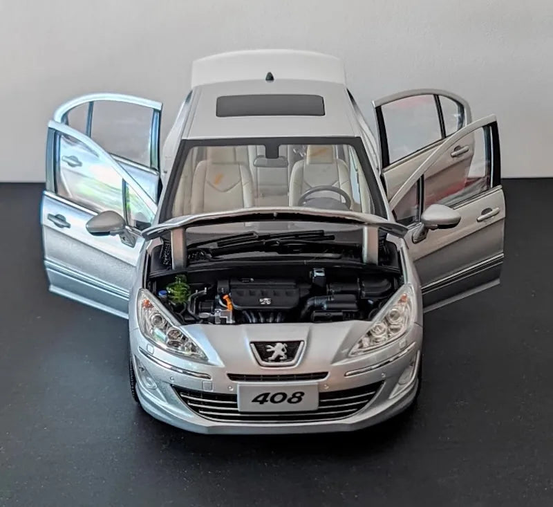 [OEM] 1:18 Peugeot 2010 408 Silver Model Car Die-Cast