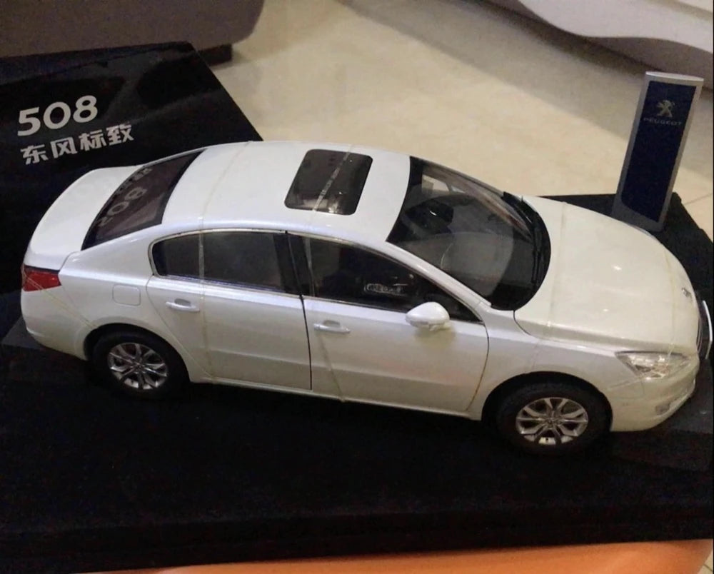 [OEM] 1:18 Peugeot 2010 508 ホワイト モデルカー Die-Cast