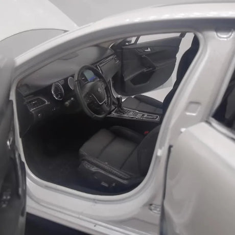 [OEM] 1:18 Peugeot 2014 508 White Model Car Die-Cast