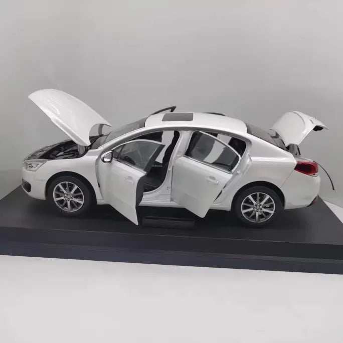 [OEM] 1:18 Peugeot 2014 508 ホワイト モデルカー Die-Cast