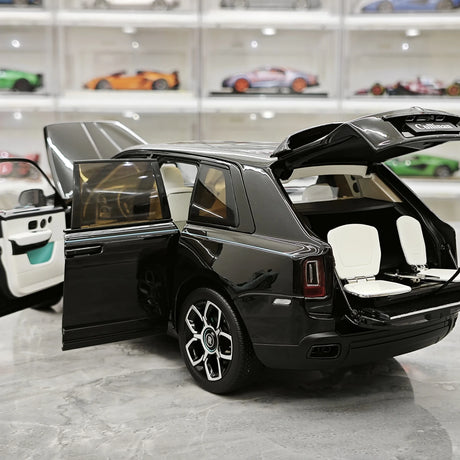 OEM Rolls-Royce 2018 Cullinan BB Black 1:18 – Modello da collezione pressofuso