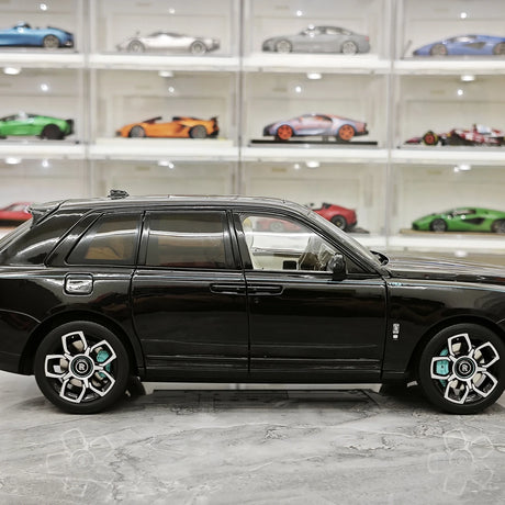 OEM Rolls-Royce 2018 Cullinan BB Black 1:18 – Modello da collezione pressofuso