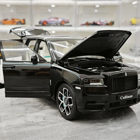 OEM Rolls-Royce 2018 Cullinan BB Black 1:18 – Modello da collezione pressofuso