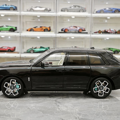 OEM Rolls-Royce 2018 Cullinan BB Black 1:18 – Modello da collezione pressofuso