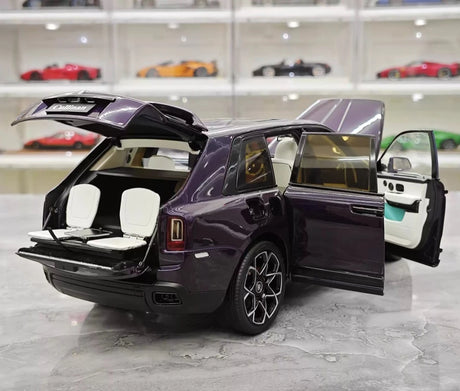[OEM] 1:18 Rolls-Royce 2018 Cullinan Purple pienoismalli Die-Cast