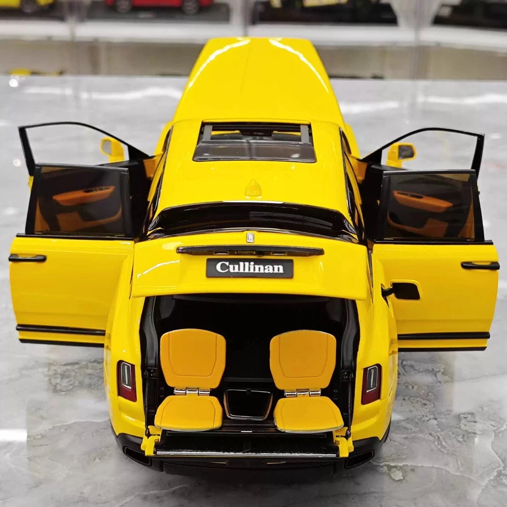 [OEM] 1:18 Rolls-Royce 2018 Cullinan Yellow Model Car Die-Cast