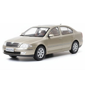 [OEM] 1:18 Skoda 2004 Octavia Gold Model Car Die-Cast