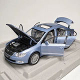 Skoda 2008 Superb B6 Blue 1:18 diecast model car by OEM - view 7