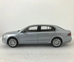[OEM] 1:18 Skoda 2008 Superb B6 Silver Model Car Die-Cast