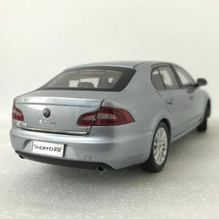 [OEM] 1:18 Skoda 2008 Superb B6 Silver Model Car Die-Cast