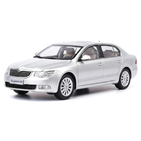 [OEM] 1:18 Skoda 2008 Superb B6 Silver Model Car Die-Cast