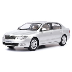 [OEM] 1:18 Skoda 2008 Superb B6 Silver Model Car Die-Cast