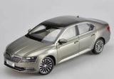 [OEM] 1:18 Skoda 2008 Superb Brown Model Car Die-Cast