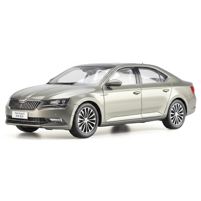 [OEM] 1:18 Skoda 2008 Superb Brown Model Car Die-Cast
