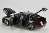 [OEM] 1:18 Skoda 2008 Superb Red Model Car Die-Cast