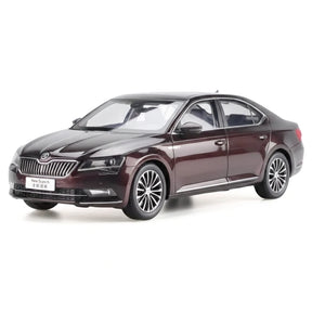[OEM] 1:18 Skoda 2008 Superb Red Model Car Die-Cast