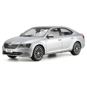 [OEM] 1:18 Skoda 2008 Superb argent voiture miniature Die-Cast