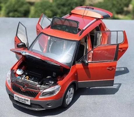 [OEM] 1:18 Skoda 2009 Fabia Scout Orange Model Car Die-Cast