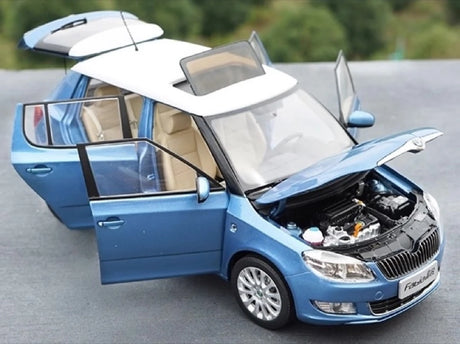 [OEM] 1:18 Skoda 2012 Fabia Blue Model Car Die-Cast