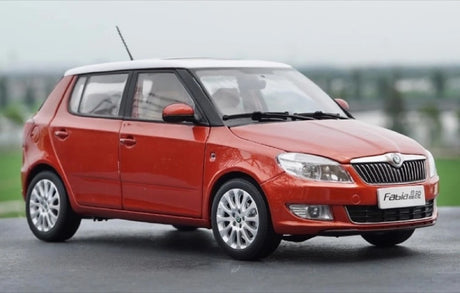 [OEM] 1:18 Skoda 2012 Fabia Orange Model Car Die-Cast