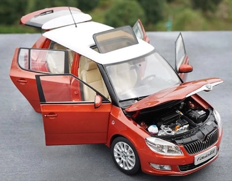 [OEM] 1:18 Skoda 2012 Fabia Orange Model Car Die-Cast