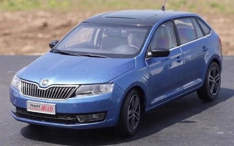 [OEM] 1:18 Skoda 2013 Rapid Spaceback Blue Model Car Die-Cast