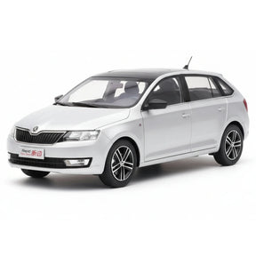 [OEM] 1:18 Skoda 2013 Rapid Spaceback シルバー モデルカー Die-Cast