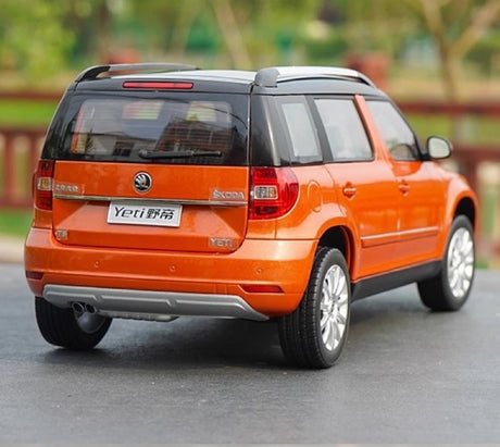 [OEM] 1:18 Skoda 2013 Yeti Orange Model Car Die-Cast