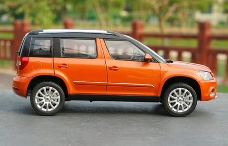 [OEM] 1:18 Skoda 2013 Yeti Orange Model Car Die-Cast
