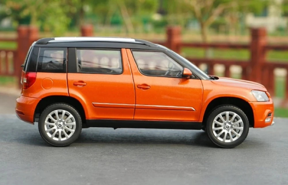 [OEM] 1:18 Skoda 2013 Yeti Orange Model Car Die-Cast