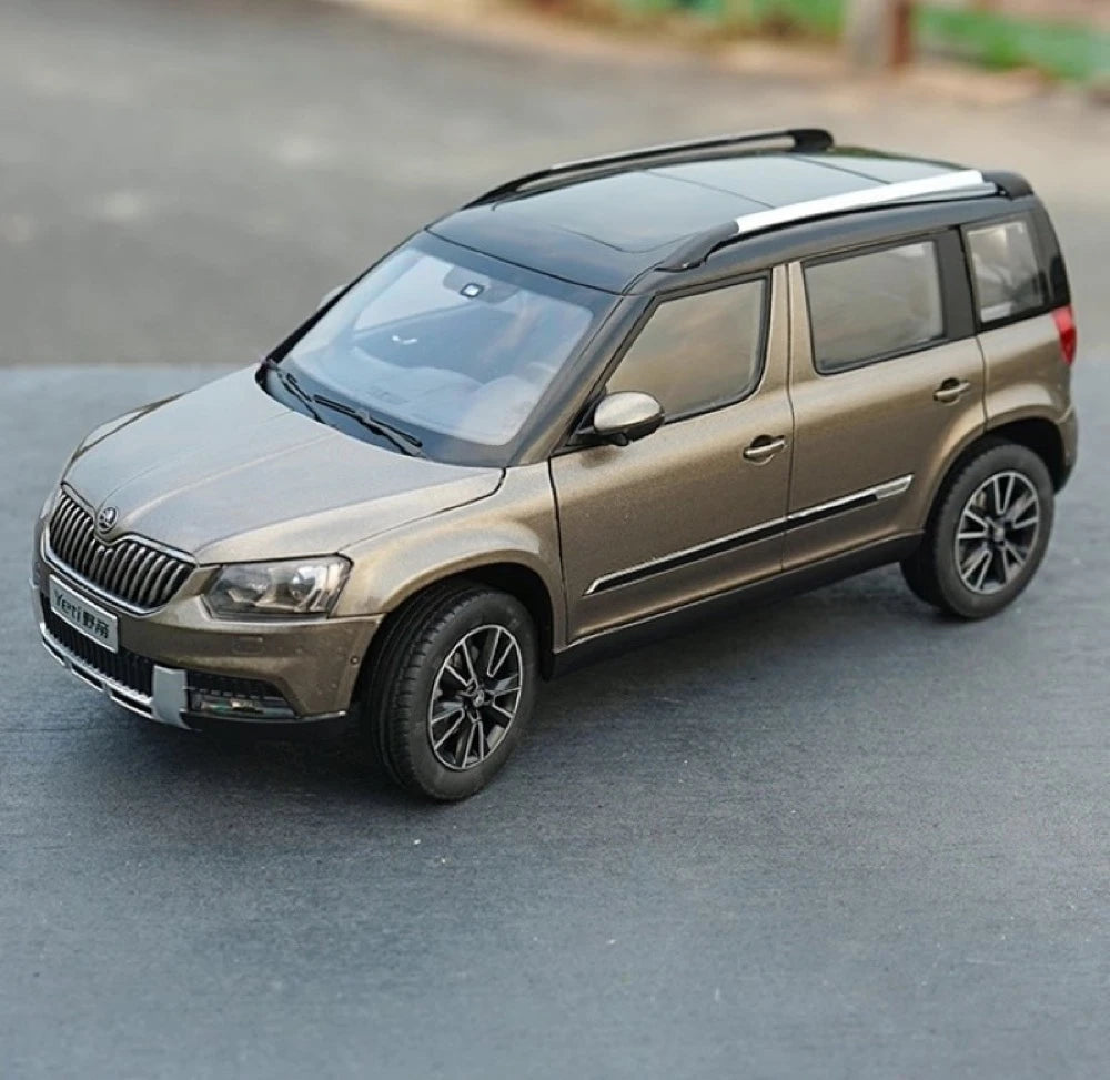 [OEM] 1:18 Skoda 2013 Yeti Outdoor Brown pienoismalli Die-Cast