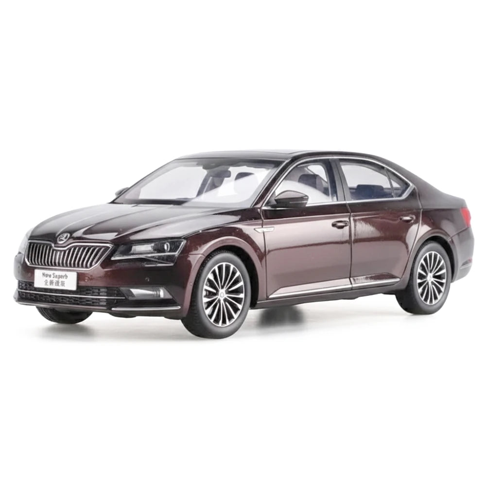 [OEM] 1:18 Skoda 2015 Superb Red Model Car Die-Cast