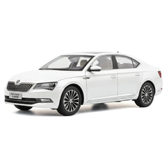 [OEM] 1:18 Skoda 2015 Superb White Model Car Die-Cast