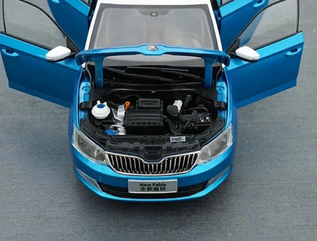[OEM] 1:18 Skoda 2016 Fabia Blue Model Car Die-Cast