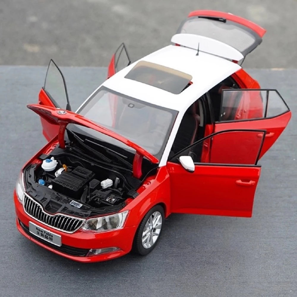 [OEM] 1:18 Skoda 2016 Fabia Red Model Car Die-Cast