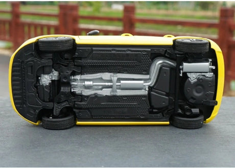 [OEM] 1:18 Skoda 2016 Fabia Yellow Model Car Die-Cast