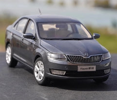 [OEM] 1:18 Skoda 2016 Rapid Gray Model Car Die-Cast