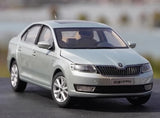 [OEM] 1:18 Skoda 2016 Rapid Silver Model Car Die-Cast