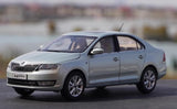 [OEM] 1:18 Skoda 2016 Rapid Silver Model Car Die-Cast