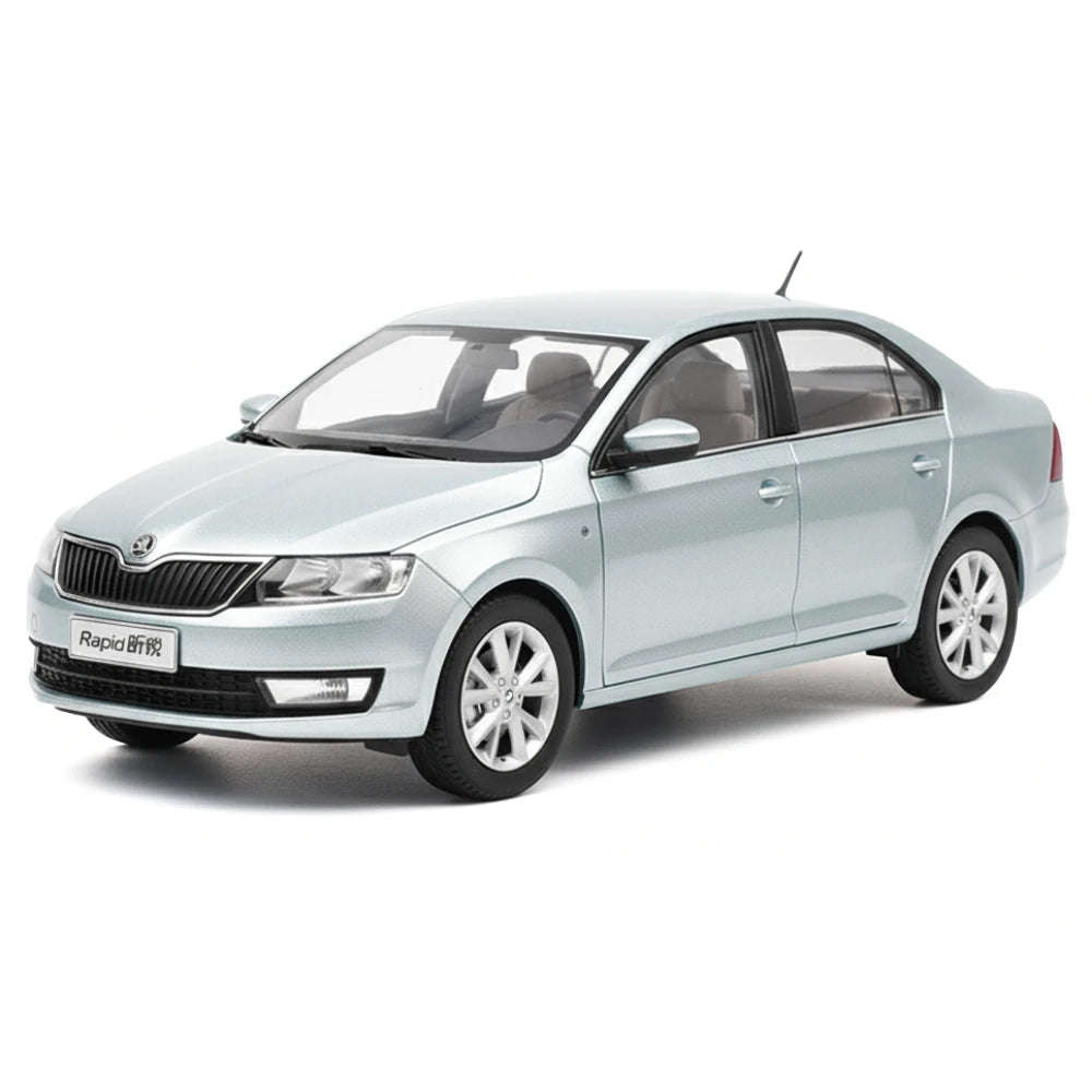 [OEM] 1:18 Skoda 2016 Rapid Silver Model Car Die-Cast