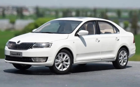 [OEM] 1:18 Skoda 2016 Rapid White Model Car Die-Cast